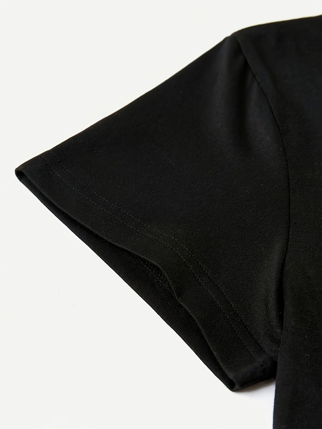 DARKHUSTLE Black Graphic T-Shirt