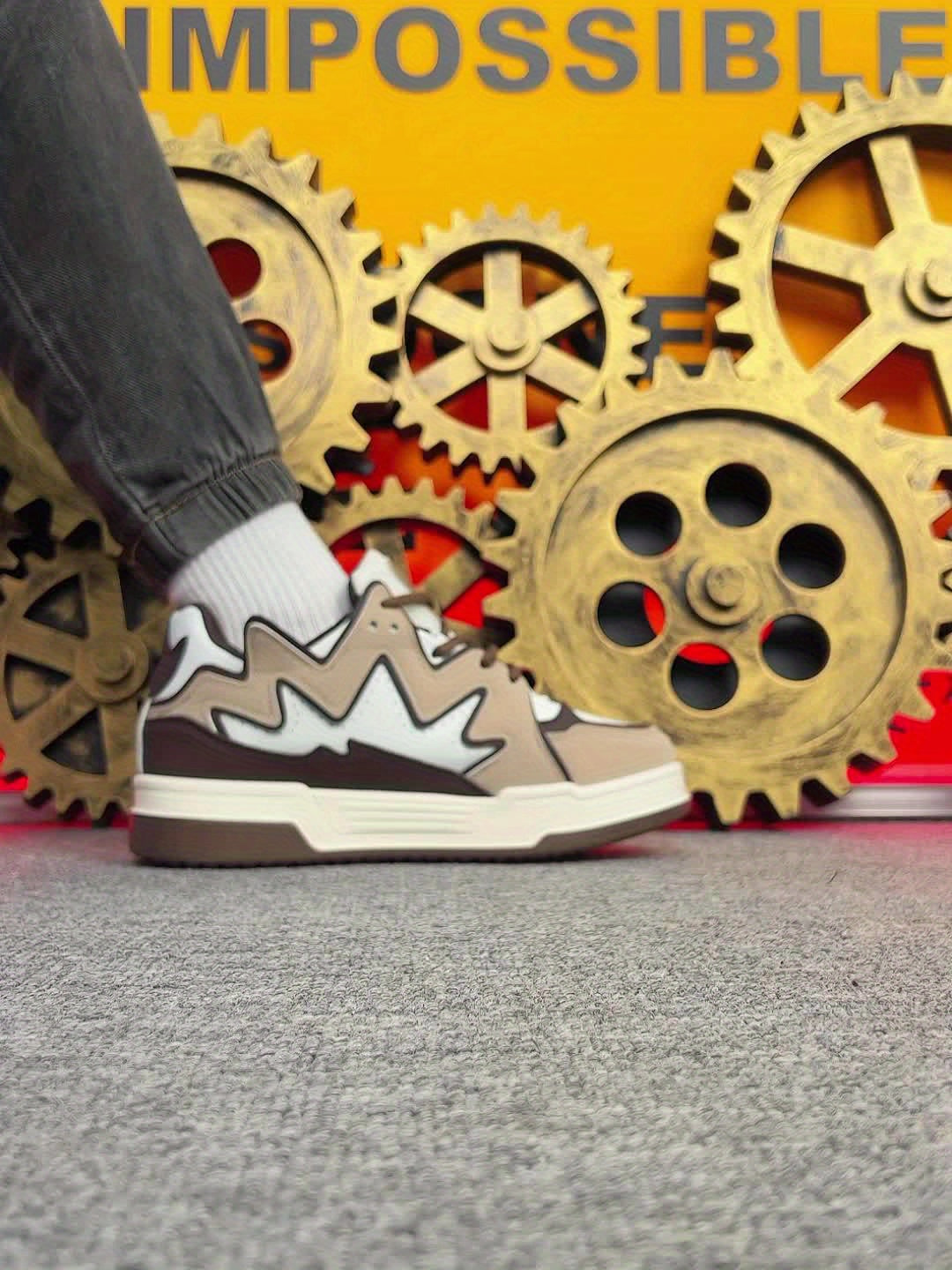 Low-Top Casual Sneakers Boom!