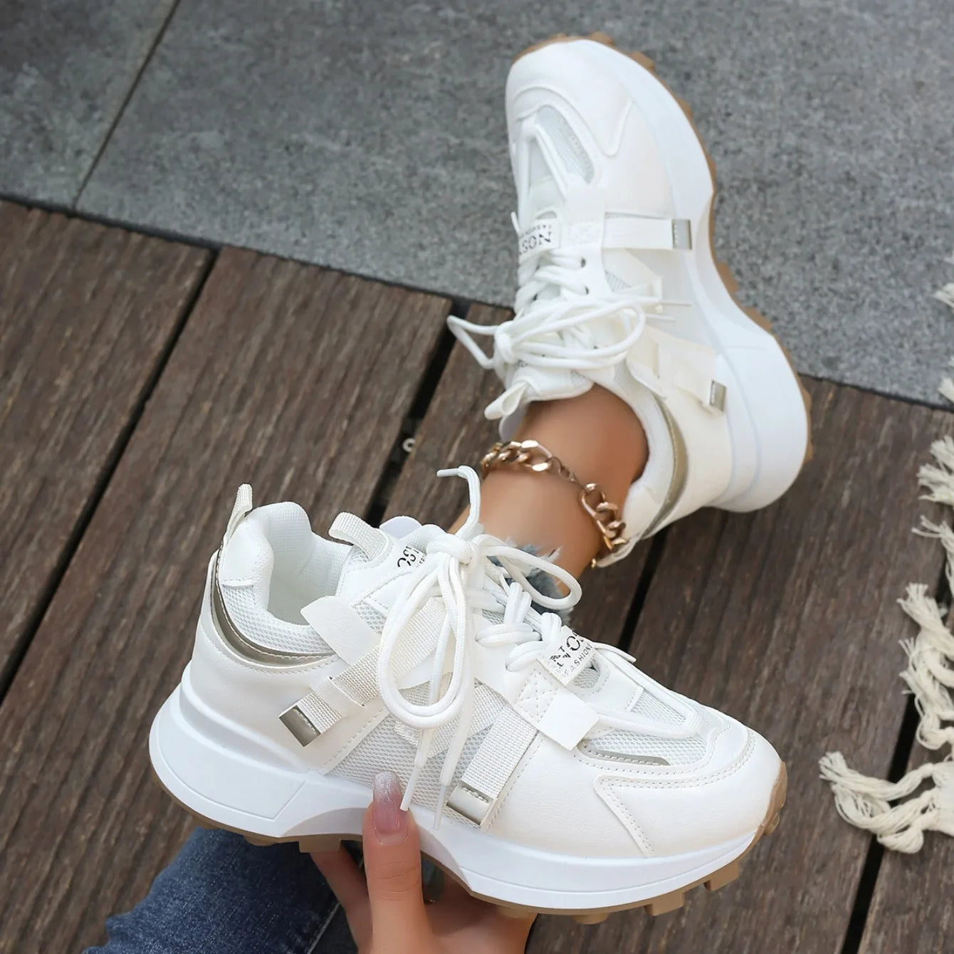 ThunderKick Woman Sneaker