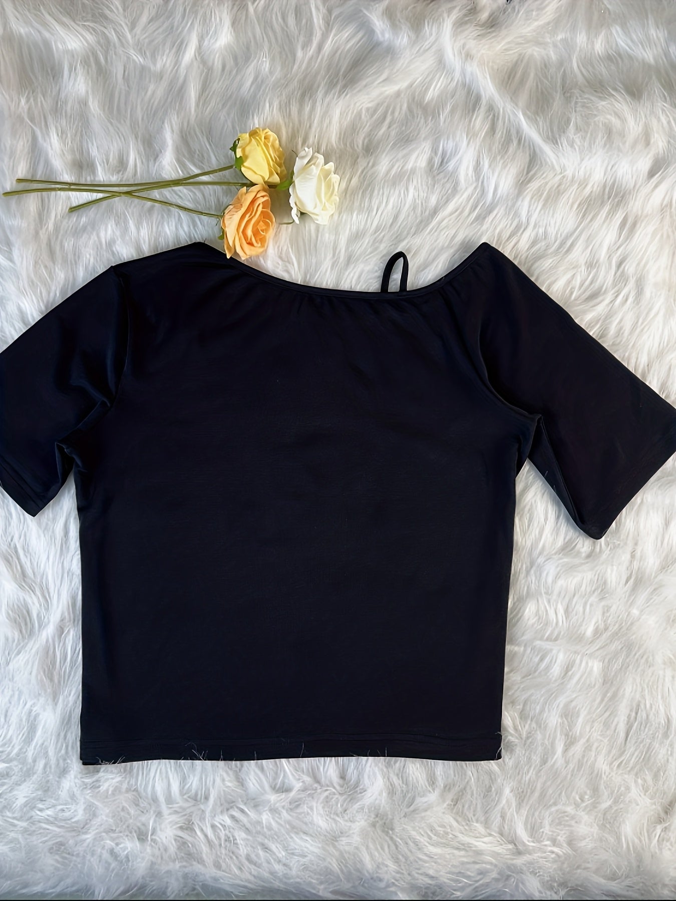 GHOSTWEAR Sexy One-Shoulder T-Shirt