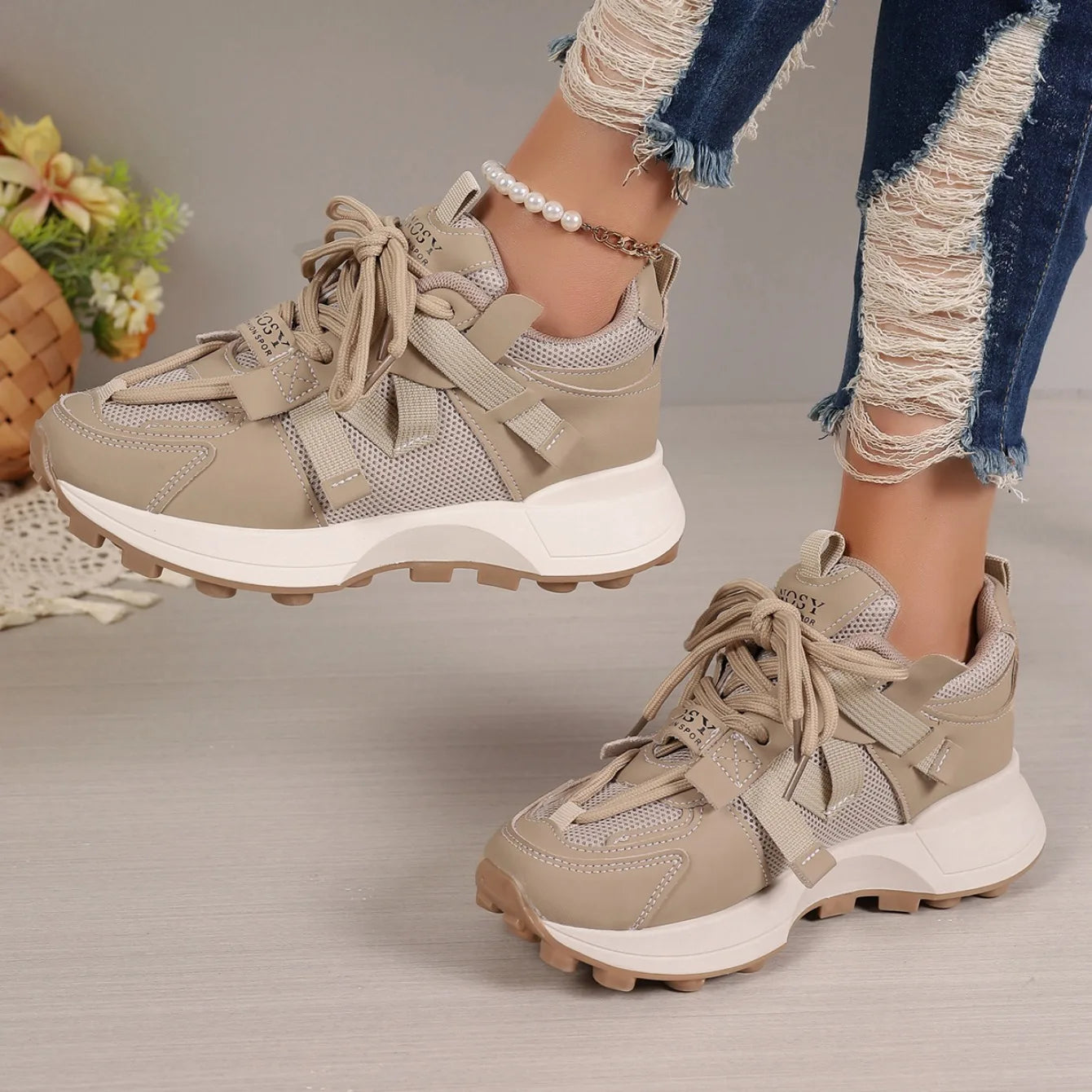 ThunderKick Woman Sneaker