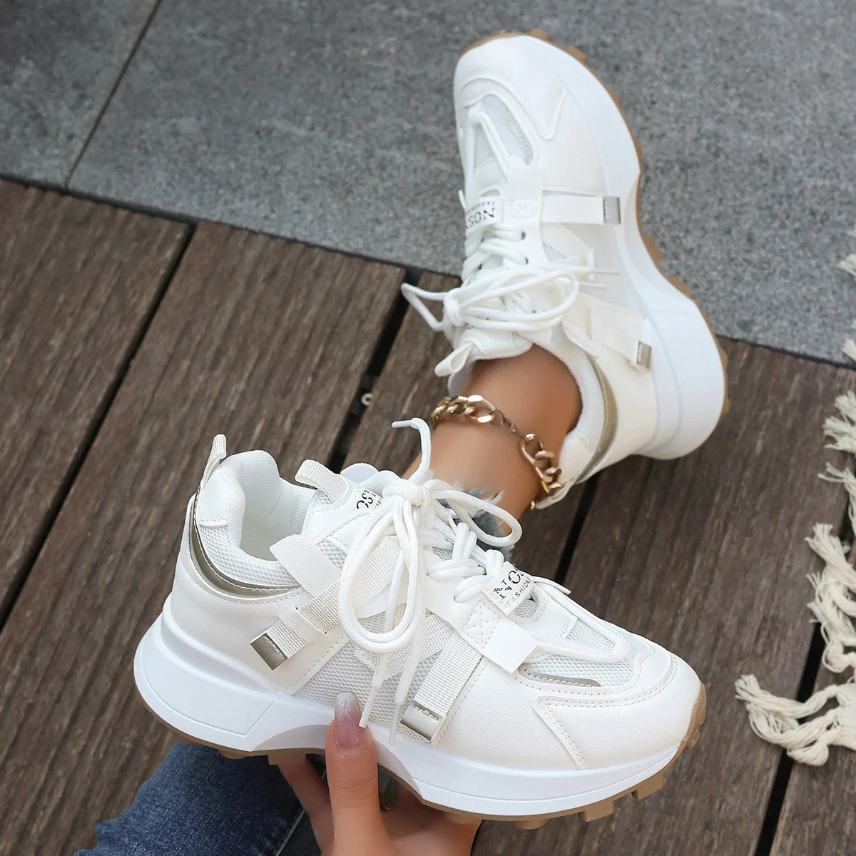 ThunderKick Woman Sneaker