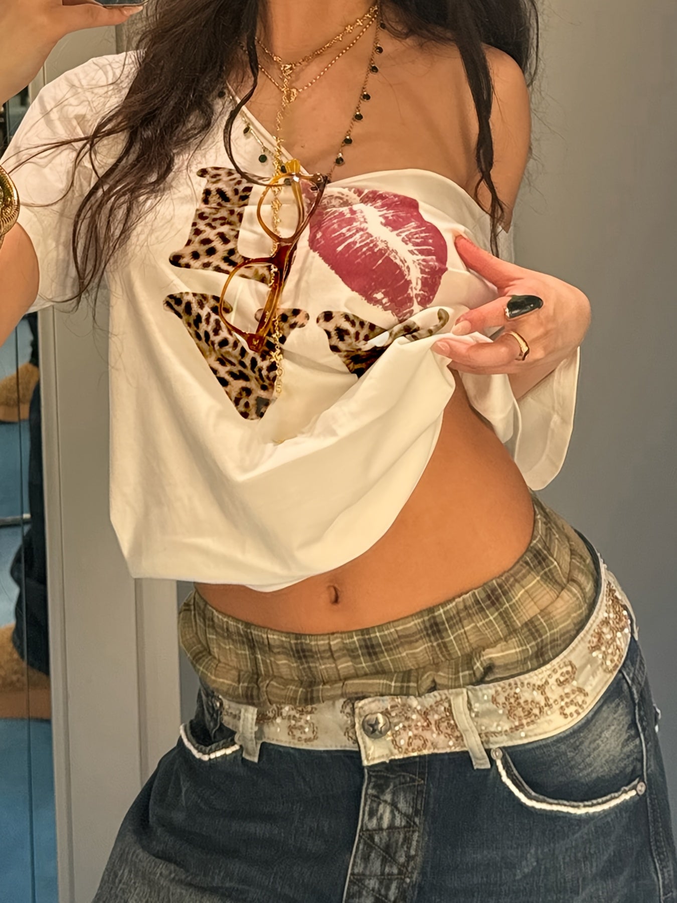 REBEL VIBE Casual V-Neck Short Sleeve T-Shirt with Leopard Print